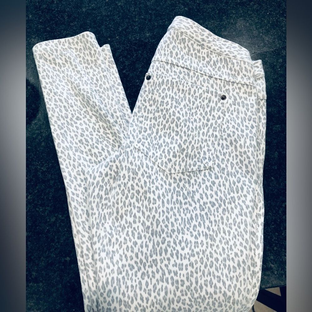 Hue White Leopard Cheetah Print Skinny Jeans Jeggings XS